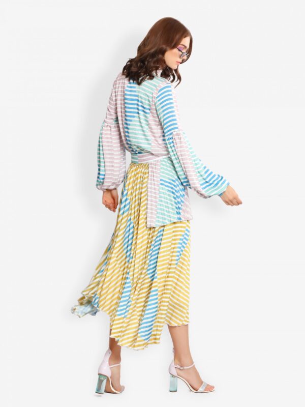 Pleated asymmetric skirt with mix prints