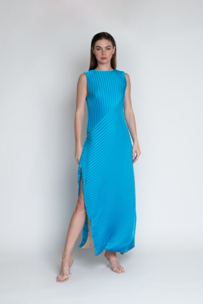 Pleated tent dress with slit